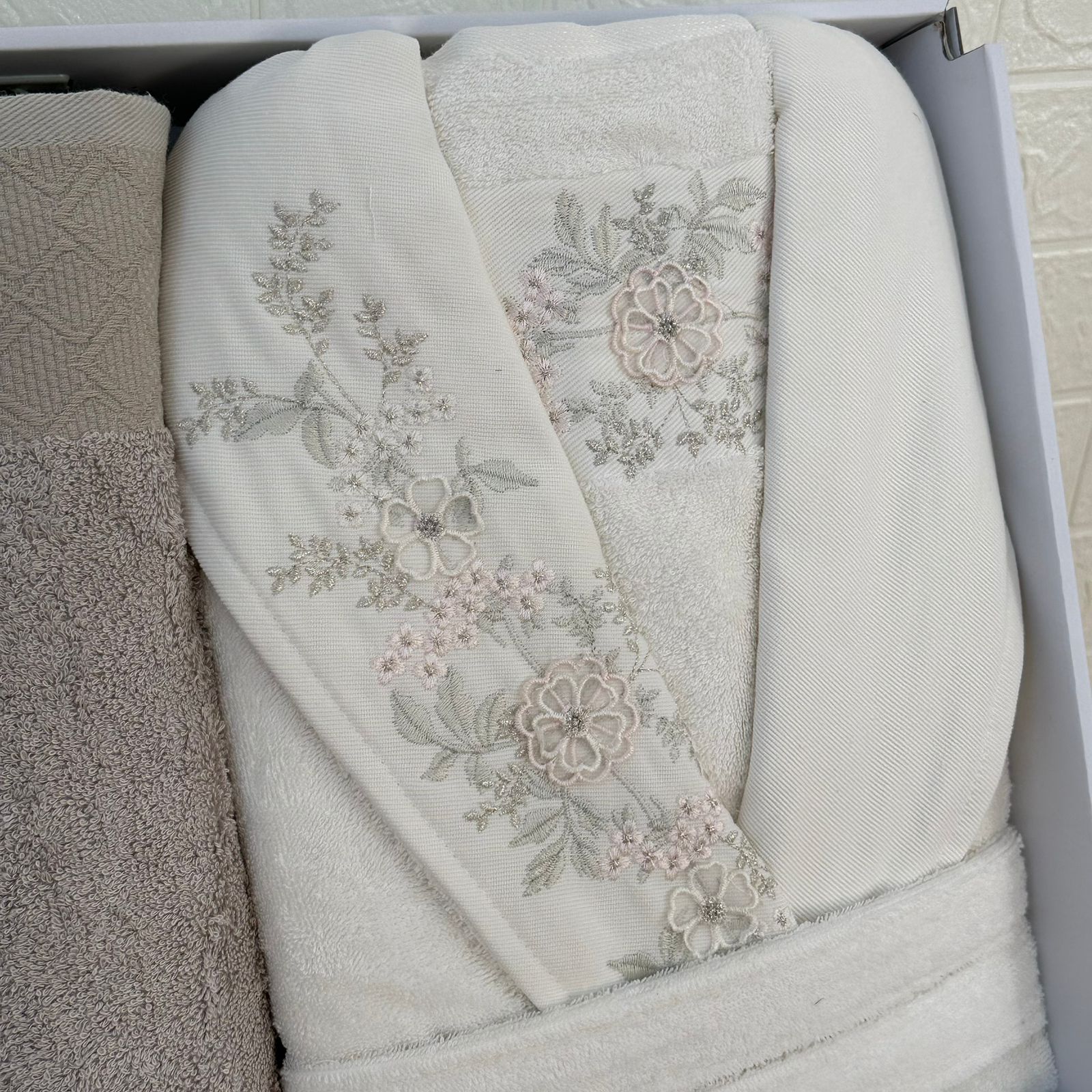 Cofret Sortie de Bain 6 pièces de tres Haut qualité de la marque Pupilla Collection
