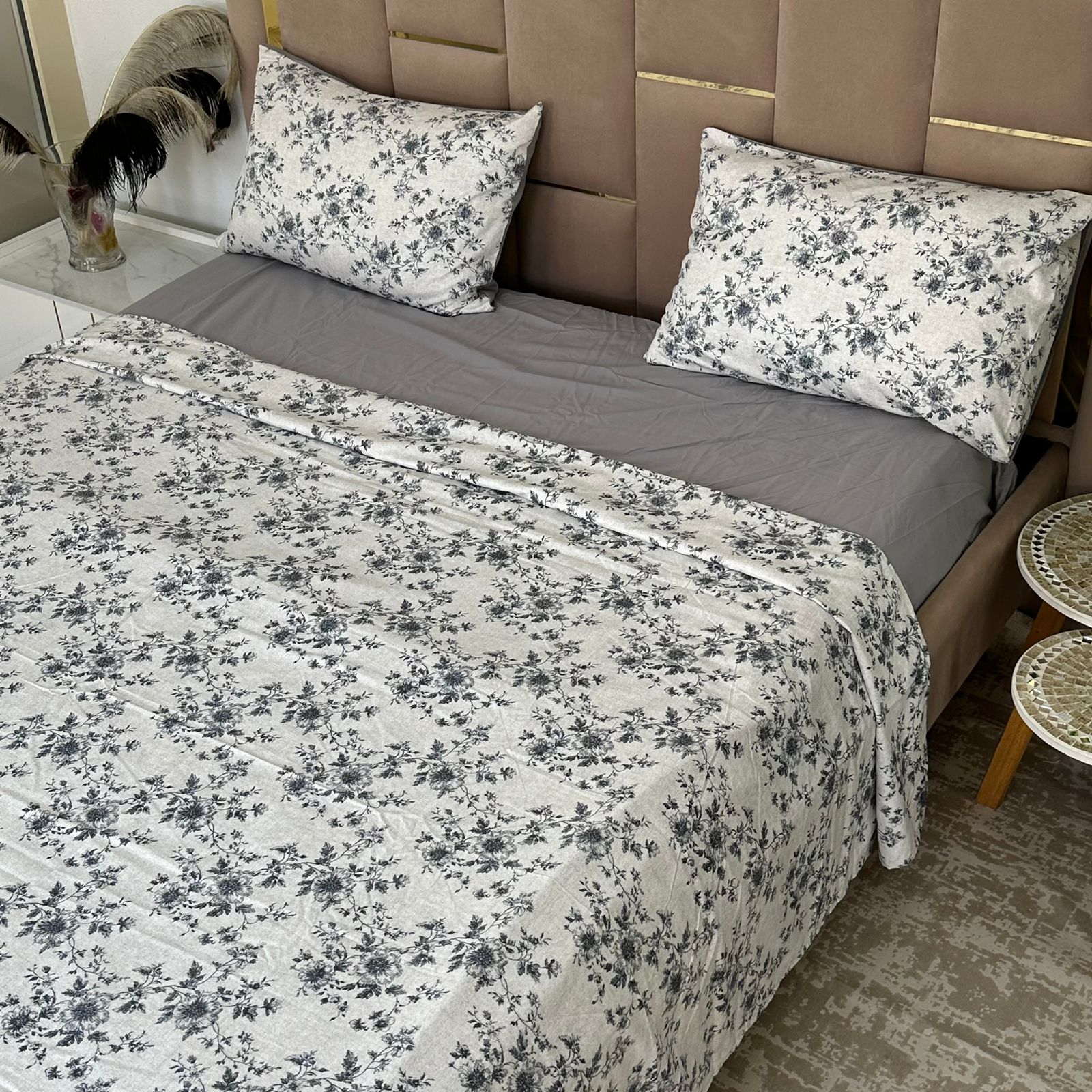 Parure de Lit 4 pièces  100% Coton Satiné Qualité Supérieure