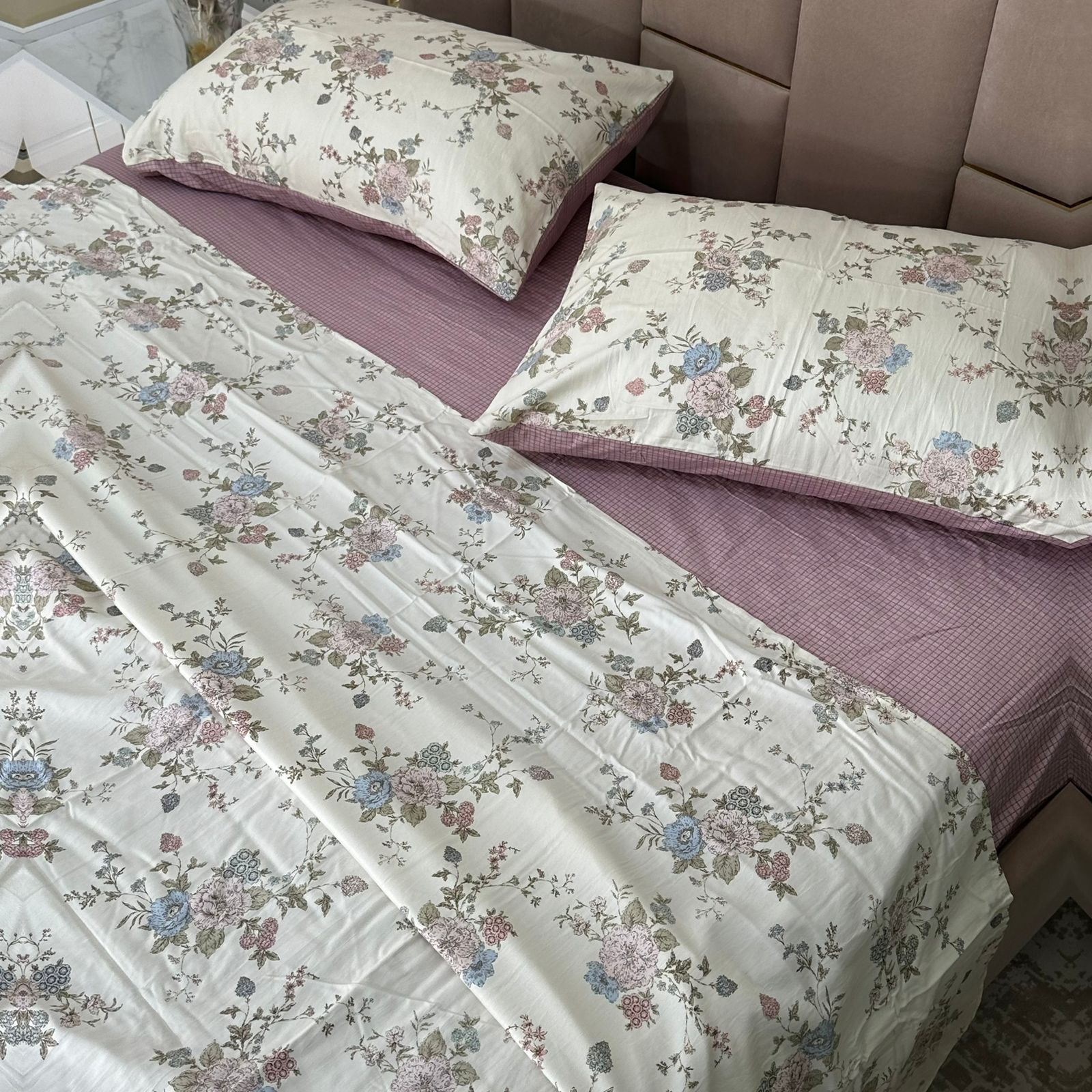 Parure de Lit 4 pièces  100% Coton Satiné Qualité Supérieure