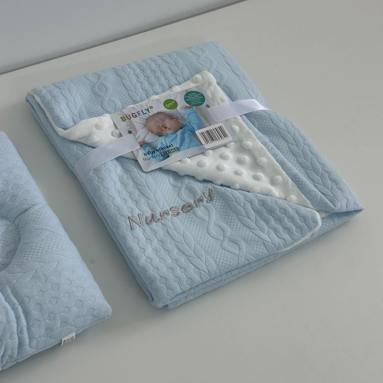 Plaid Bébé Double 100x70 cm avec Coussin Assorti - Acrylique Doux