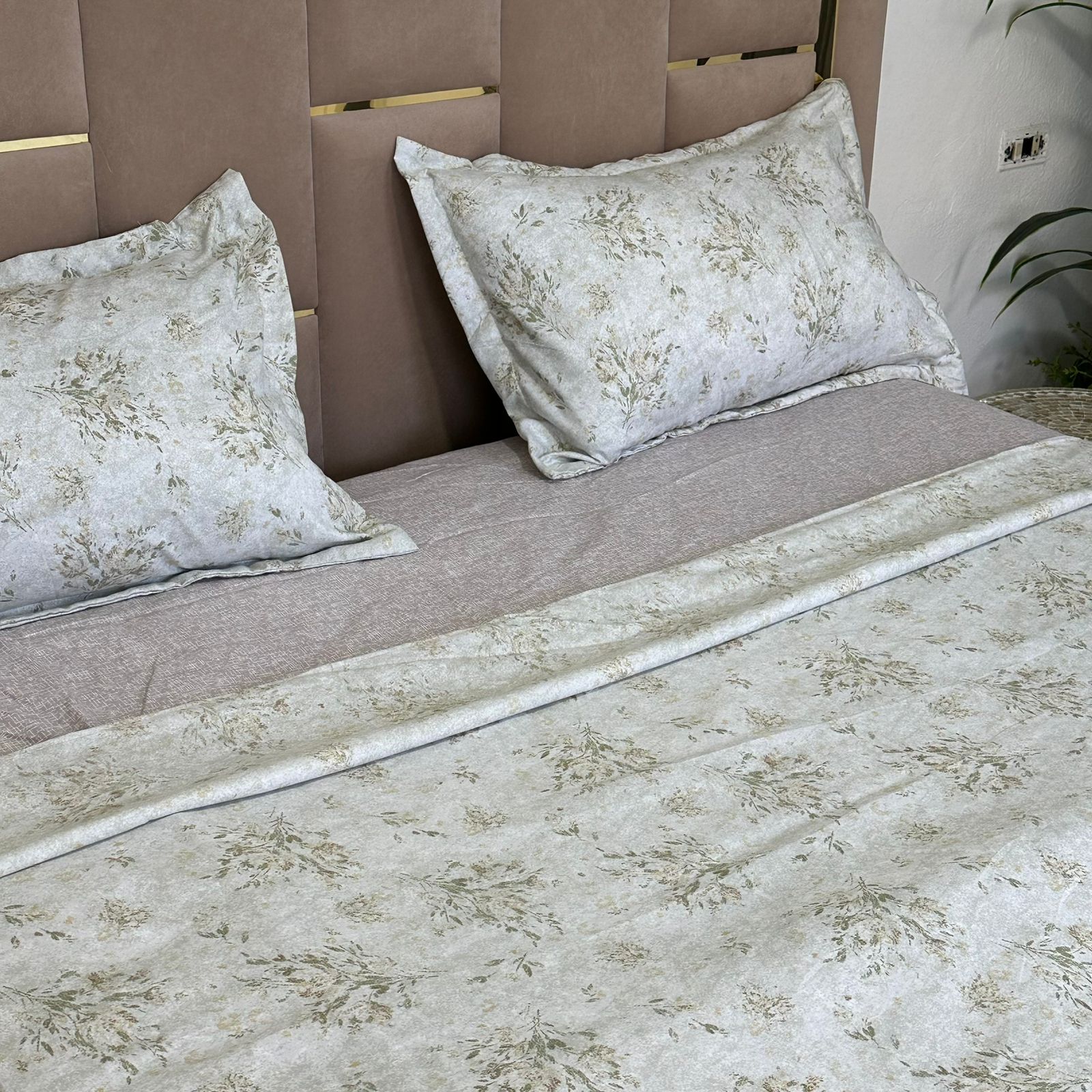 Parure de Lit 4 pièces en coton microfibre de qualité supérieure
