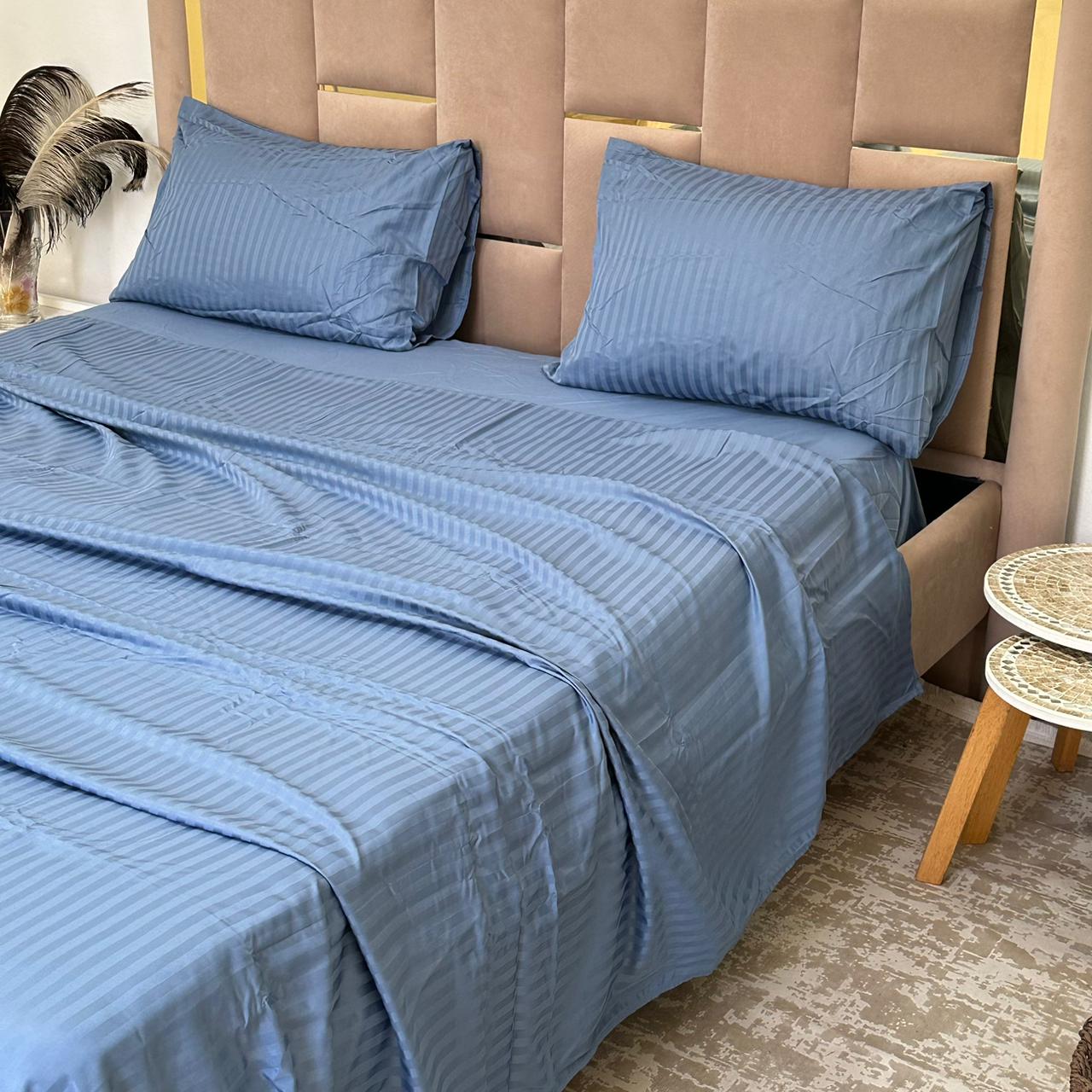 Parure de Lit 4 pièces en coton microfibre de qualité supérieure