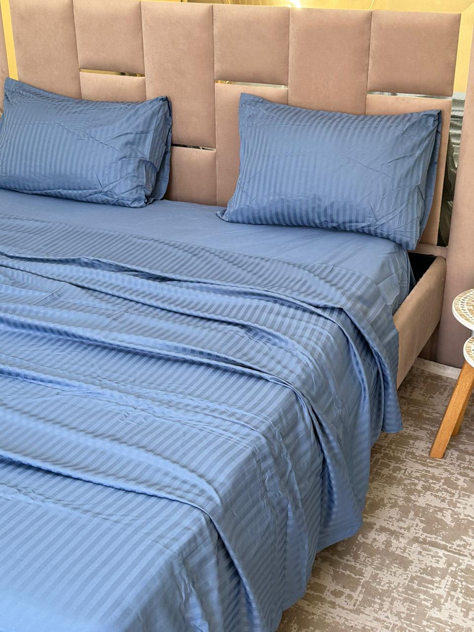 Parure de Lit 4 pièces en coton microfibre de qualité supérieure