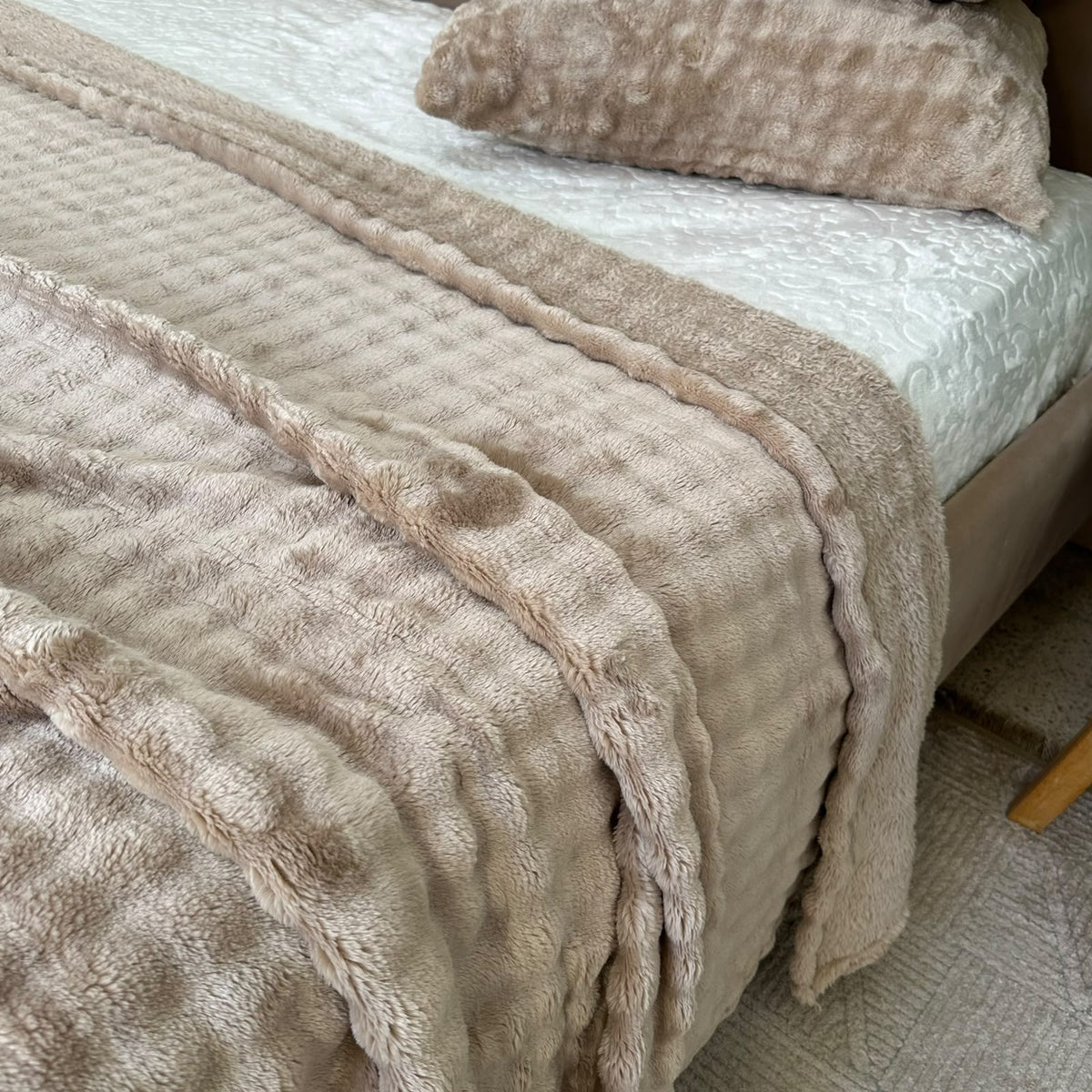Plaid 2 places 230*250 cm En Polaire Douce Avec 2 taies d'oreillers