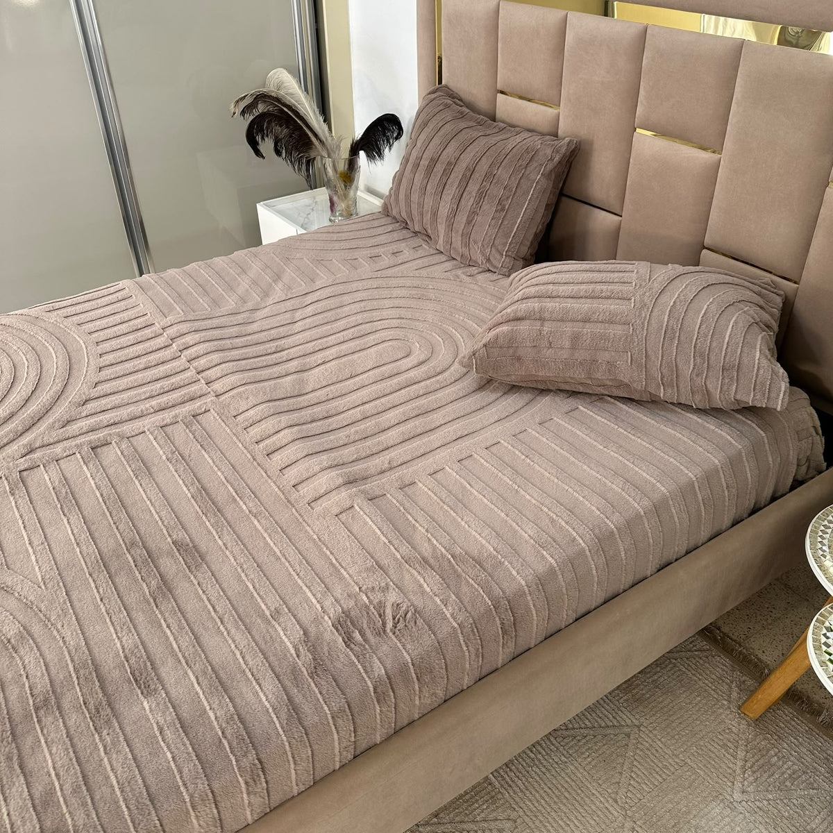 Housse Matelas Forrure lapin Ultra Douce - Design Moderne  - Mocha / Taupe greige
