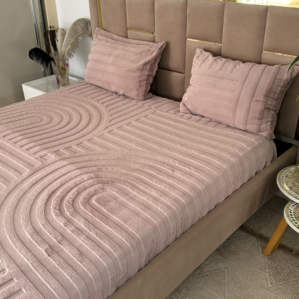 Housse Matelas Forrure lapin Ultra Douce - Design Moderne  - Vieux Rose