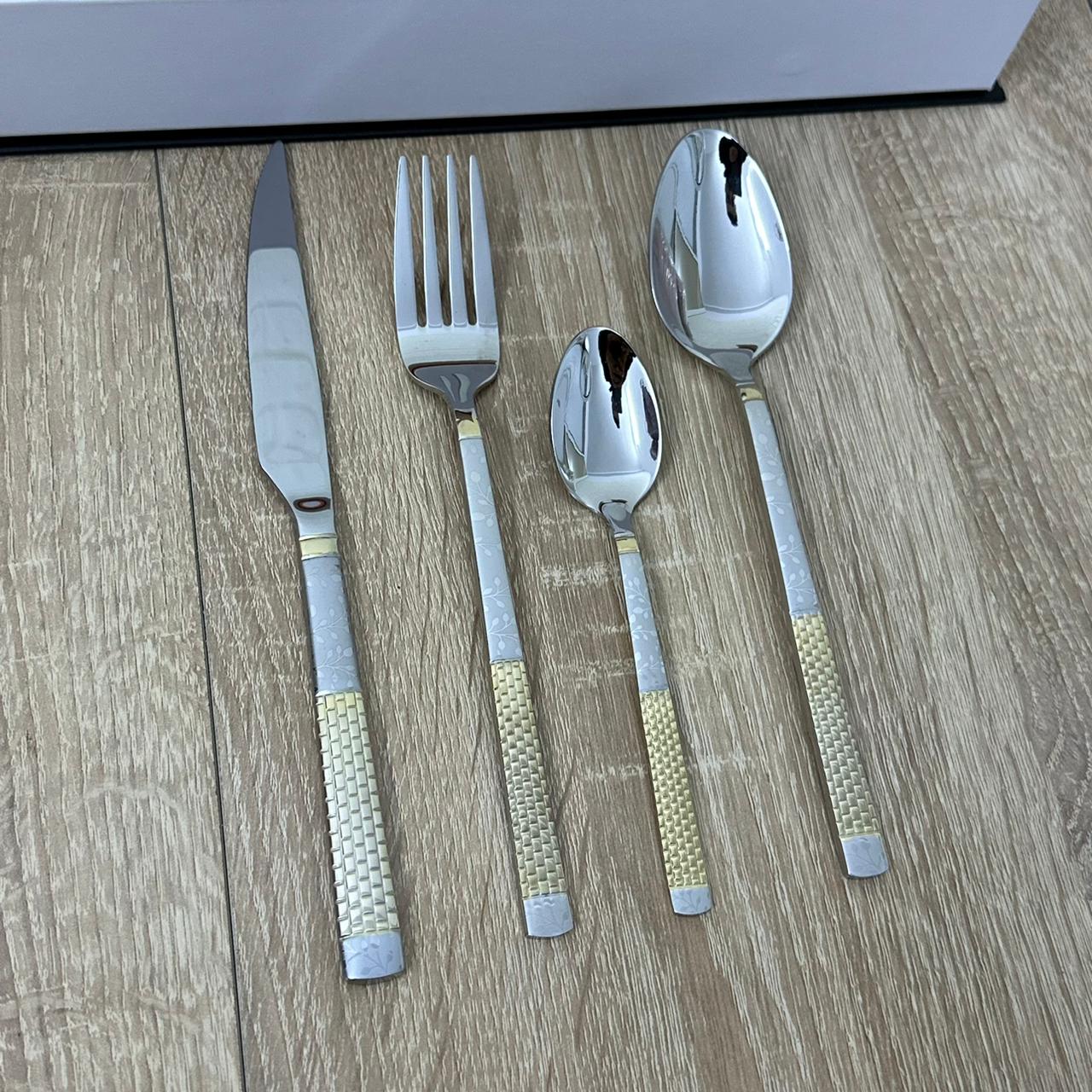 Coffret de Couverts en Acier Inoxydable 24 Pièces