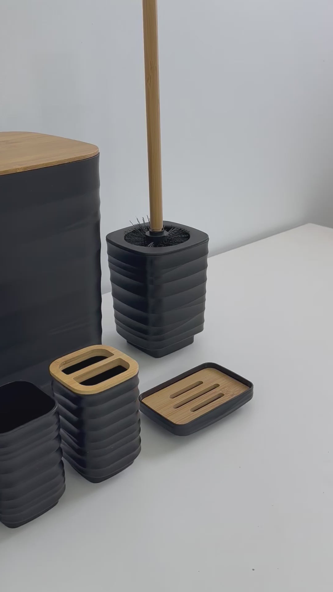 Charger la vidéo : Set d'Accessoires de Salle de Bain 6 en 1 incassable