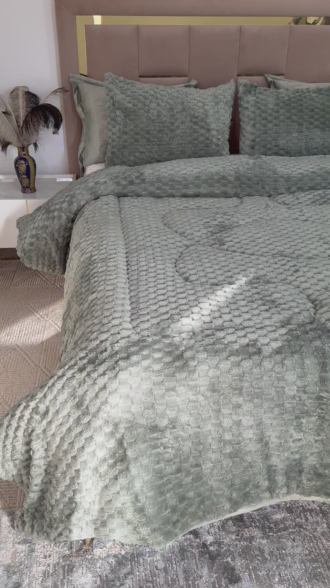 Charger la vidéo : Ensemble Couette 5 pièces  double face